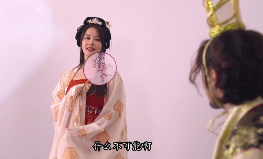 Hoàng Thượng xuyên không gặp cô nàng tỳ nữ thị tẩm